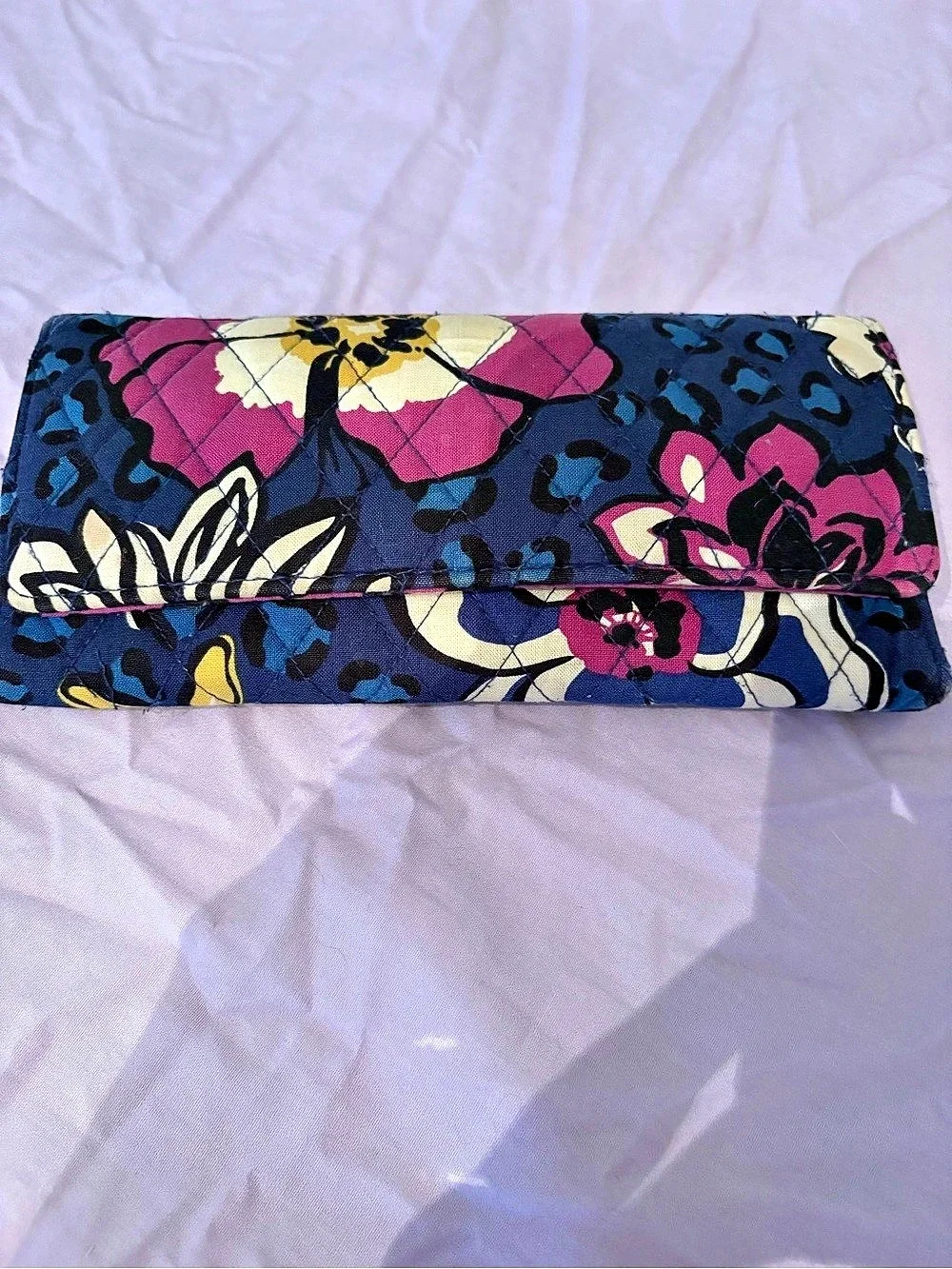 Vera Bradley Trifold Organizer Wallet in African Violet - Retired Pattern